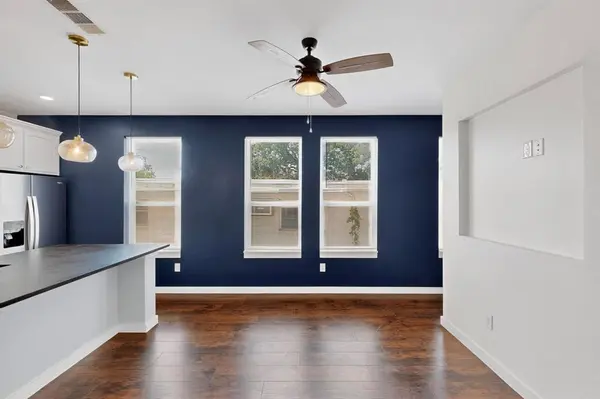 Denton, TX 76201,800 S Welch Street #102