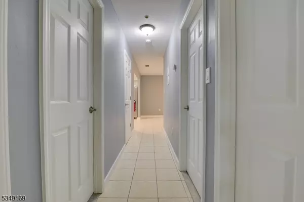 Newark City, NJ 07112,131 Schley St