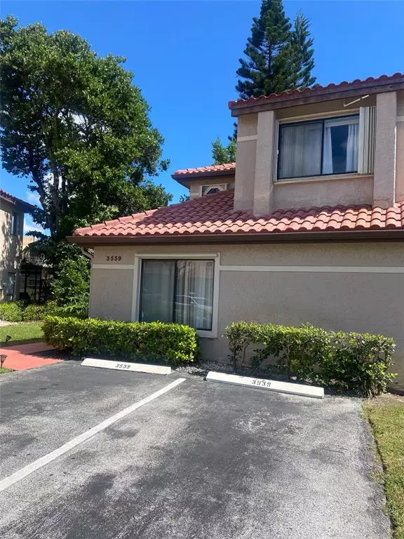 Lauderhill, FL 33319,3539 Inverrary Blvd W