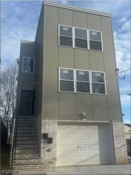 Newark City, NJ 07103,474 S 15th Street