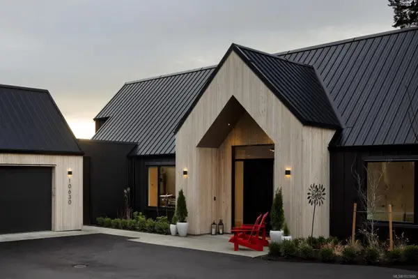 North Saanich, BC V8L 5M8,10630 Derrick Rd