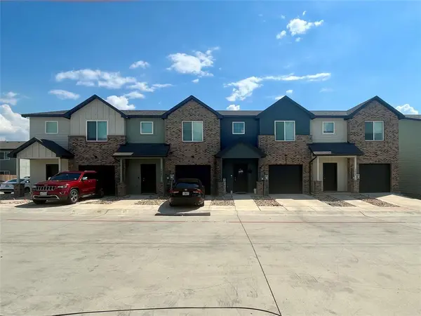 Forest Hill, TX 76140,1401-1404 Boxwood Lane