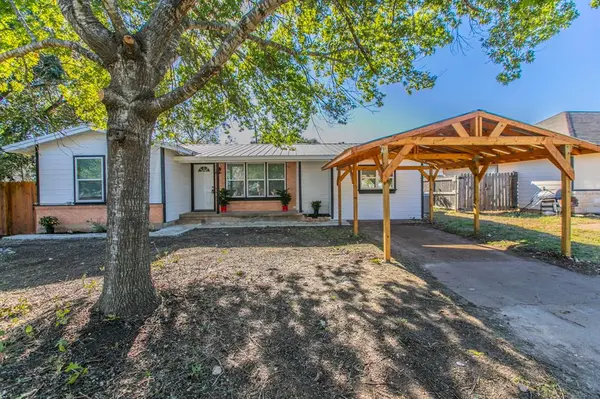 Mcgregor, TX 76657,1017 S ADAMS