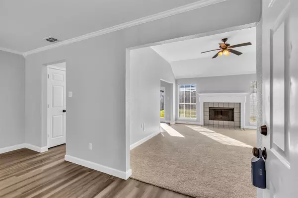 Wylie, TX 75098,1112 Old Knoll Drive