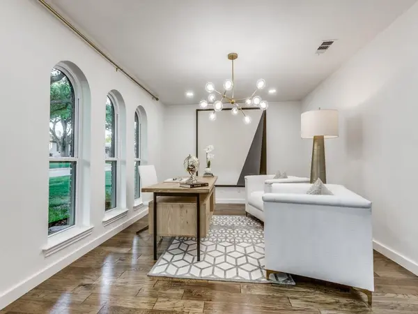 Dallas, TX 75248,6826 Town Bluff Drive