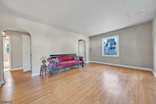 Union Twp., NJ 07083,99 Burke Rd