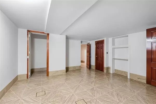 Brooklyn, NY 11235,2948 Brighton 1st ST