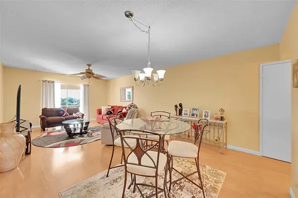 Coral Springs, FL 33065,3475 Broken Woods Dr #401