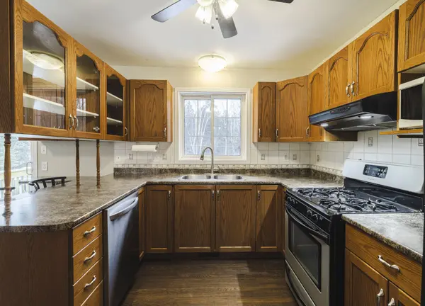 Montague, ON K7A 4S6,1908 Nolan's Road, R.R.#6 RD