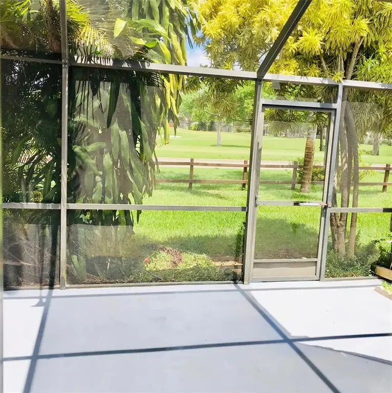 Pembroke Pines, FL 33026,1640 W Golfview Dr