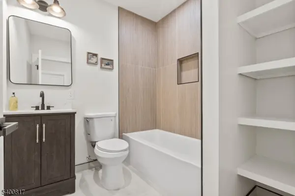 Newark City, NJ 07107,180 N 12Th St