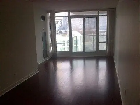 Toronto C01, ON M5V 3R7,373 Front ST W #708