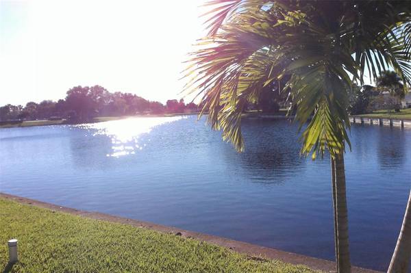 Tamarac, FL 33321,7108 NW 66th St