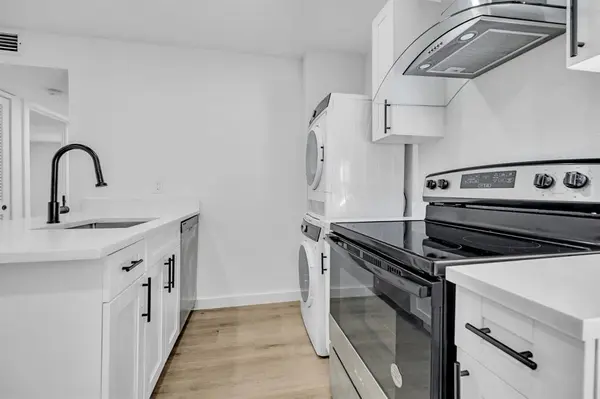 Fort Lauderdale, FL 33304,1015 NE 17th Ave #201