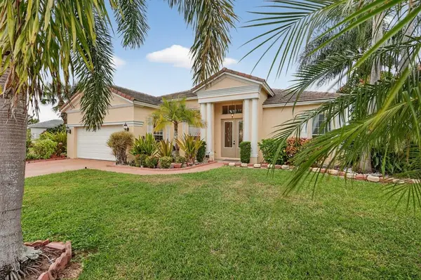 Port St Lucie, FL 34986,544 SW Lake Manatee Way