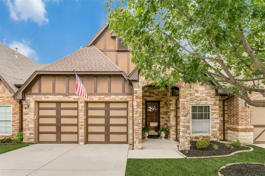 223 Wood Street #201, Grapevine, TX 76051