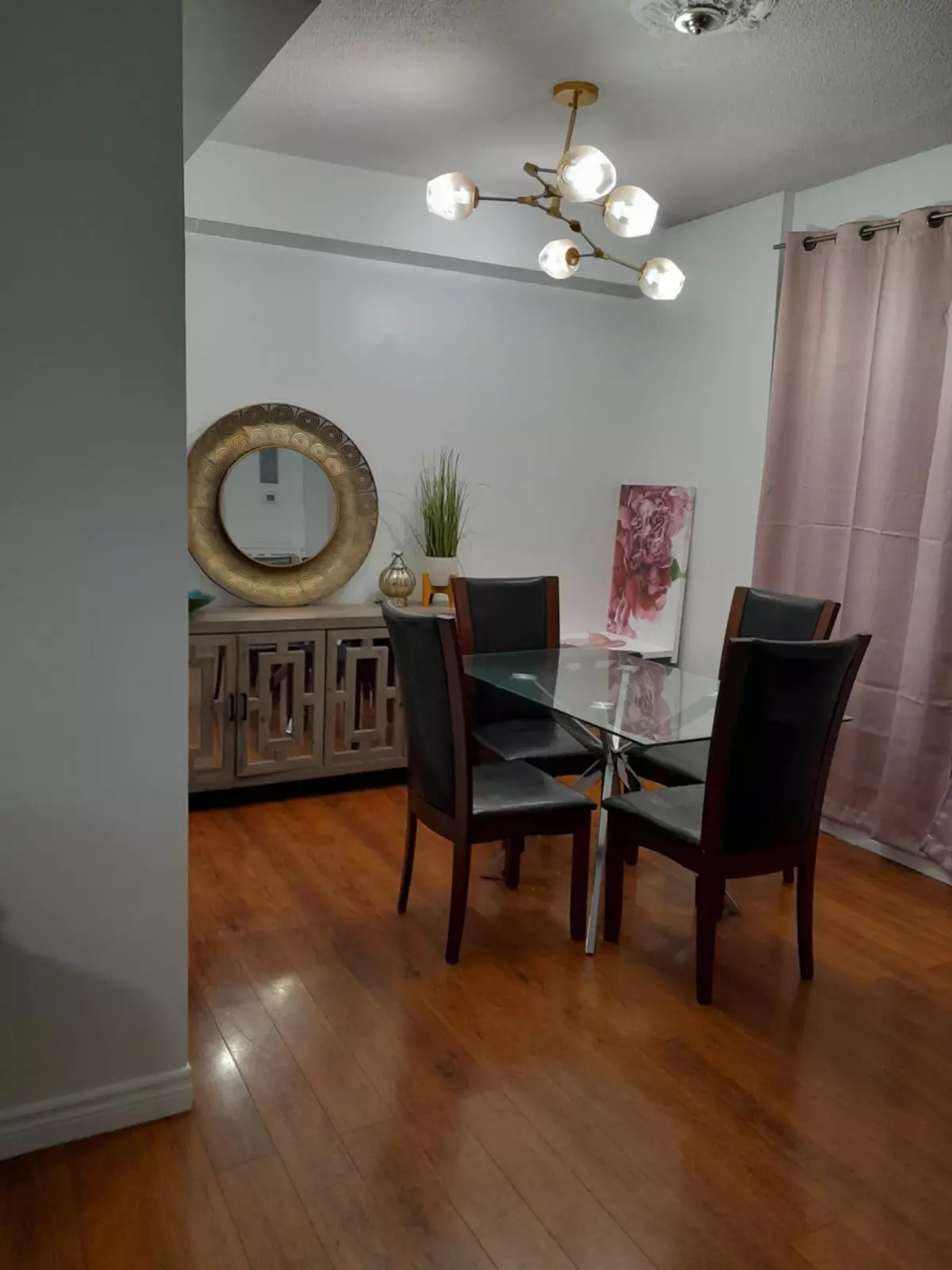 Toronto E04, ON M1P 4V3,301 Prudential DR #1712