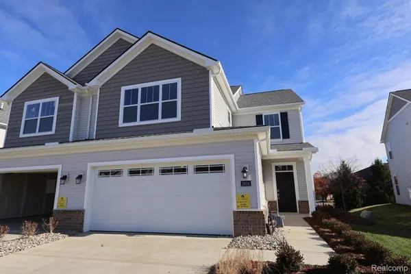 1604 Salt Springs DR, Saline, MI 48176