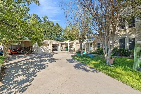 Comanche, TX 76442,603 E College