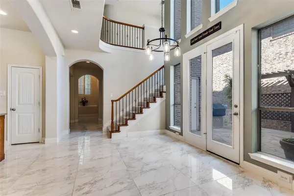 Irving, TX 75039,818 La Cima