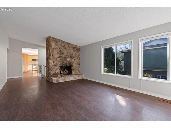 Milwaukie, OR 97267,4611 SE LA COUR CT