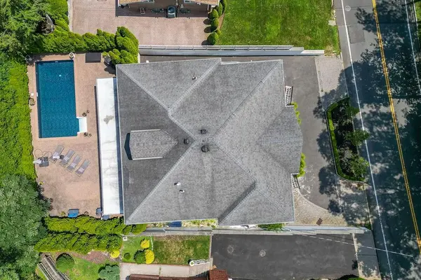 Staten  Island, NY 10301,373 Ocean TER