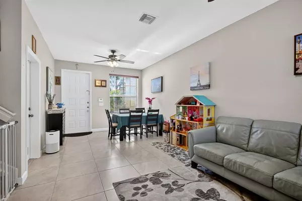 Hollywood, FL 33024,1716 NW 78th Way