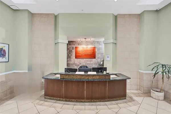 Coral Gables, FL 33134,50 Menores Ave #508