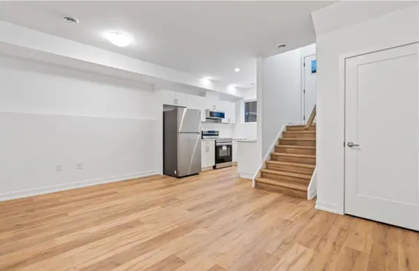 Welland, ON L3C 0K1,781 Clare AVE #314