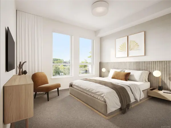 Saanich, BC V8P 5G8,3226 Shelbourne St #102