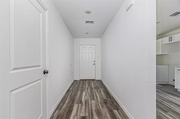 Mabank, TX 75156,7129 Kayak Drive