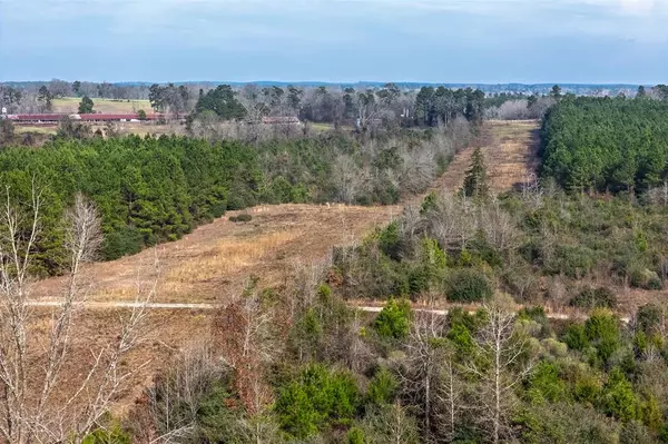 Center, TX 75935,000 County Road 1245