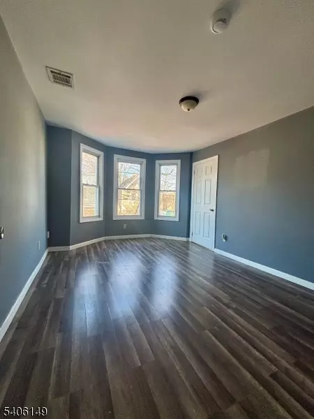 Newark City, NJ 07108,792 S 15Th St