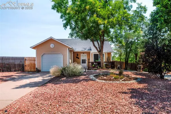 4532 Harwood RD, Colorado Springs, CO 80916