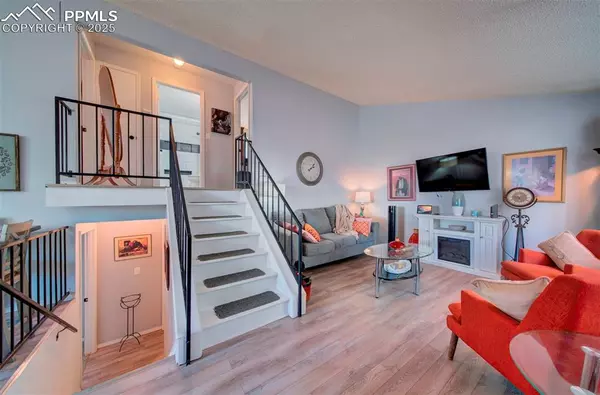 Colorado Springs, CO 80916,4532 Harwood RD