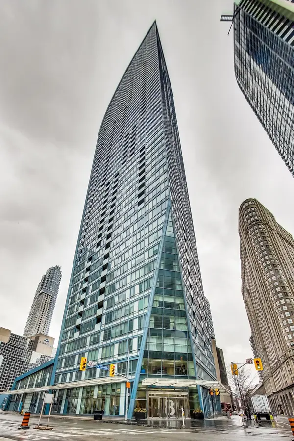 Toronto C08, ON M5E 0A6,8 The Esplanade N/A #5504