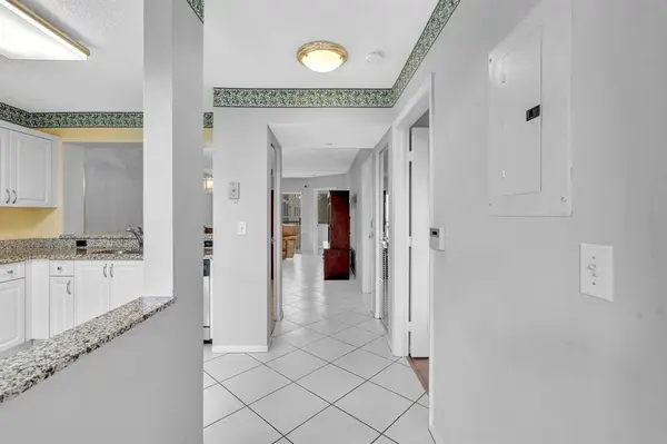 Tamarac, FL 33321,9525 Weldon Cir #H310