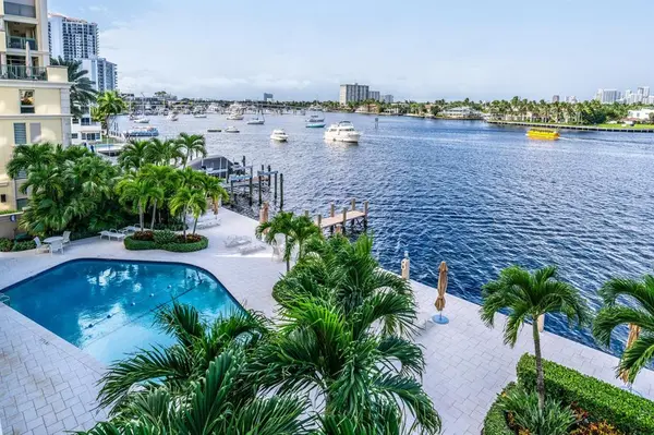 Fort Lauderdale, FL 33304,215 N Birch Rd #4C