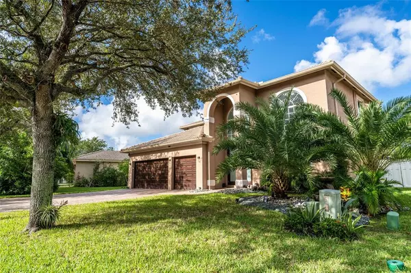 5869 NW 56th Dr, Coral Springs, FL 33067