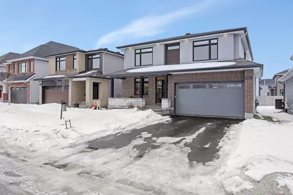 Blossom Park - Airport And Area, ON K1T 0X8,711 Moonflower CRES