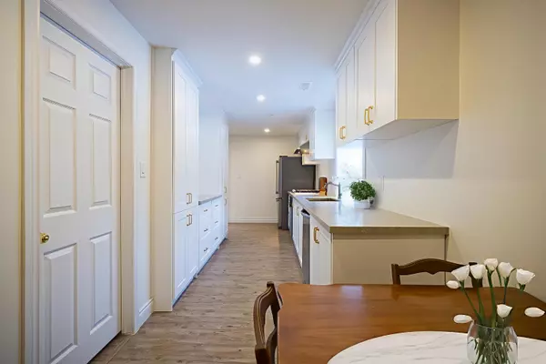 Brantford, ON N3R 7Z4,20 Casson LN #LOWER