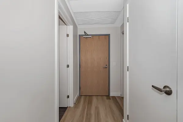 West Centre Town, ON K1Y 2W3,211 Armstrong ST #201