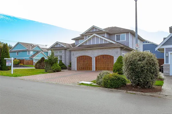 Saanich, BC V8N 6N1,1734 Mamich Cir