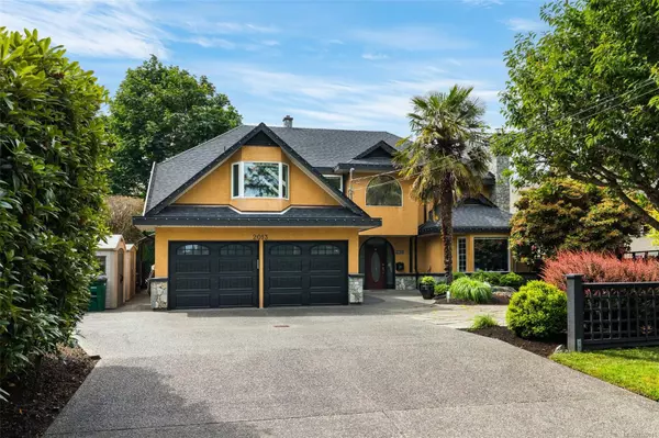 Saanich, BC V8N 2Y4,2013 Ferndale Rd