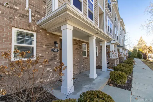 Royal Oak, MI 48073,507 Midland BLVD #26