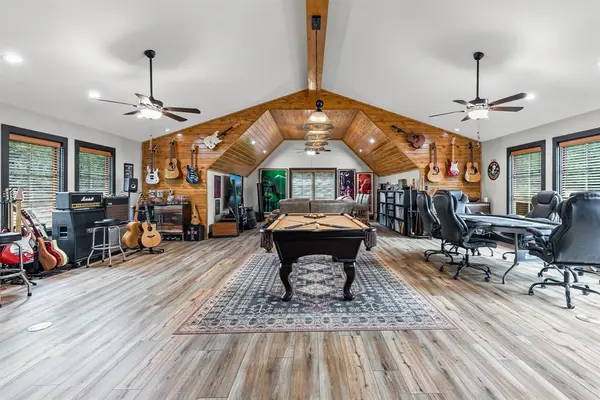 Emory, TX 75440,692 Private Road 5937