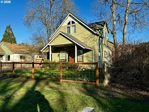 Cottage Grove, OR 97424,822 S 8TH ST