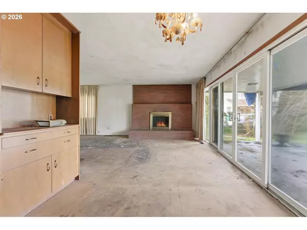 Portland, OR 97233,12333 SE MADISON ST