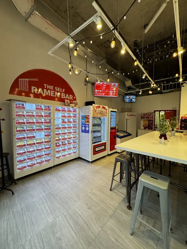 Toronto C01, ON M5T 2B6,233 College ST #Unit C