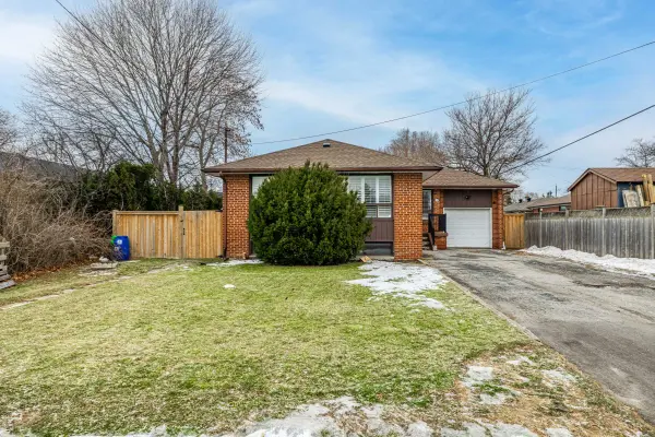 171 Honiton ST, Toronto C06, ON M3H 5N2